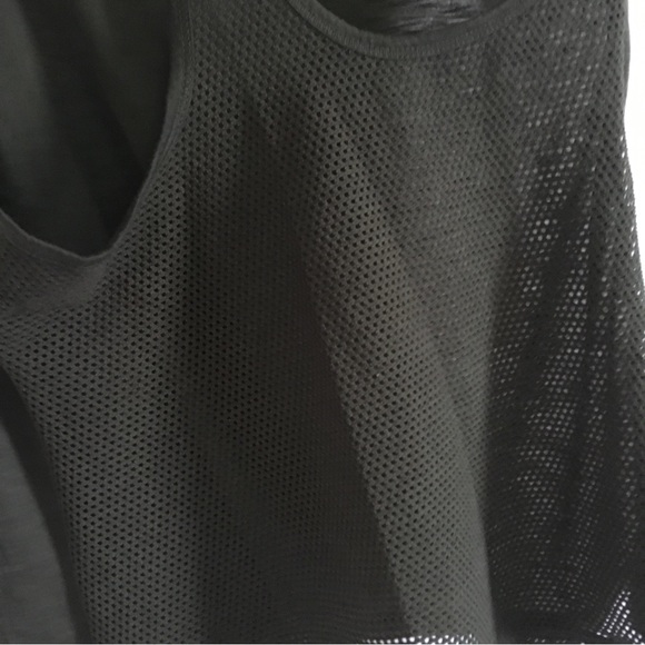 Old Navy Active Tank Mesh Back M - Picture 5 of 5